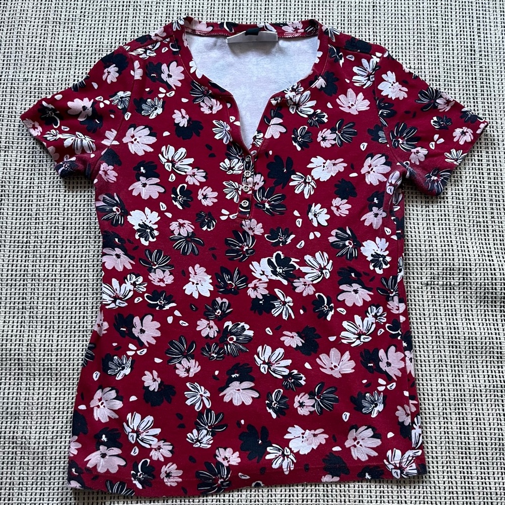 Karen Scott Red and Black Floral Blouse Size Small Small
